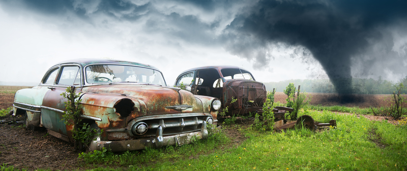 Tornado hits cars